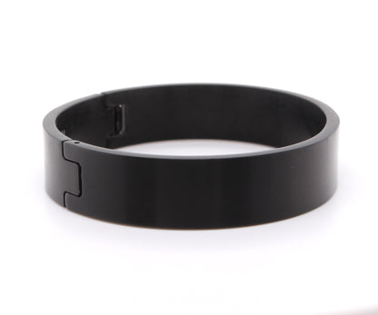 Pulsera ancha con pavé negro