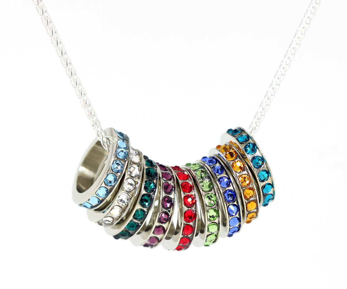 Collar de oro con anillo y piedras de nacimiento múltiples para madres