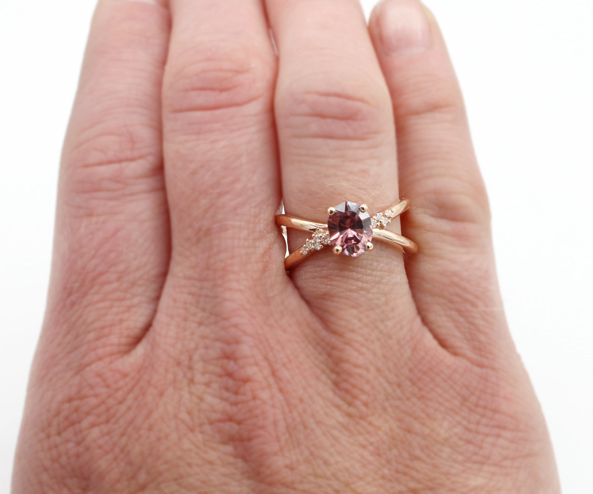 Criss Cross Rose Zircon Diamond Gold Ring