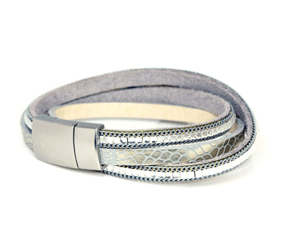 Pulsera de cuero plateado con drusa negra y doble vuelta