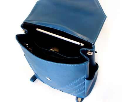 Mochila cruzada de piel auténtica de color azul prusiano