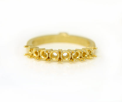 Custom Diamond Gold Wedding Band