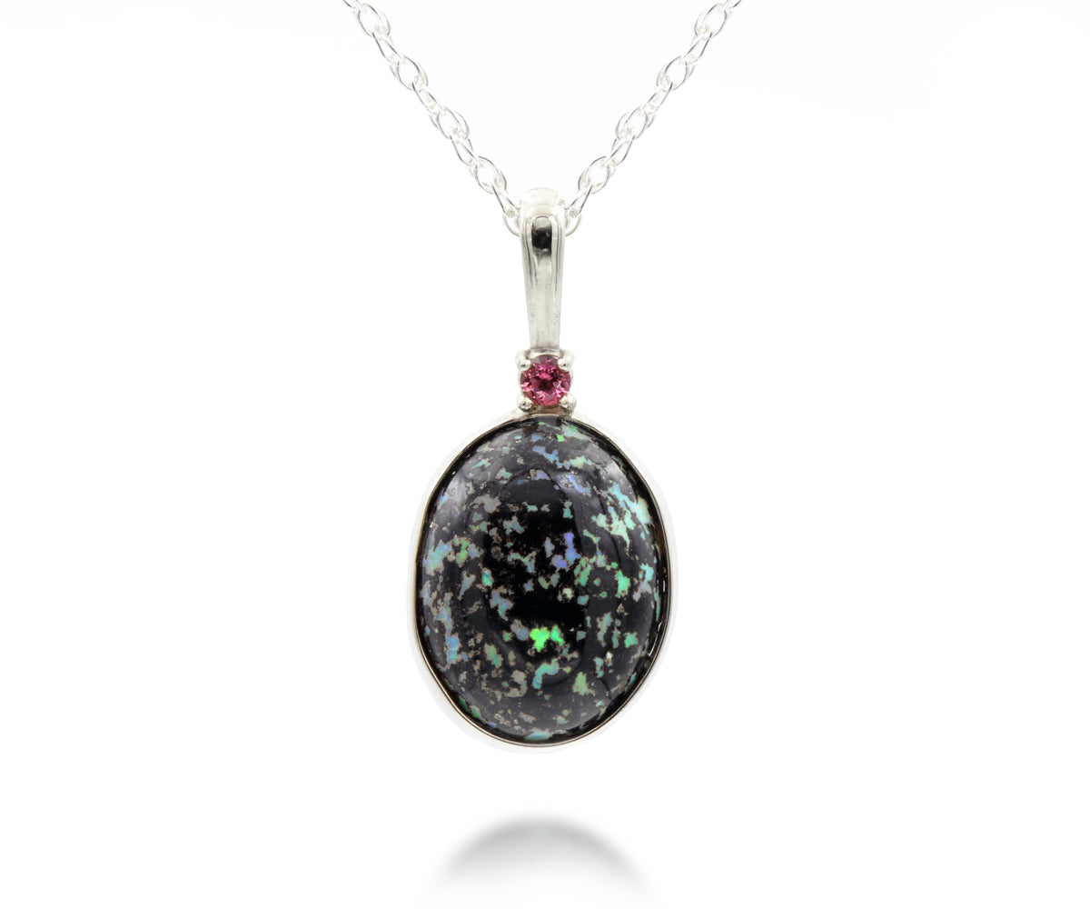 Small Leopard Opal White Gold Necklace