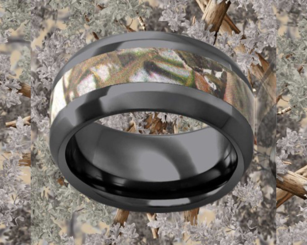Beveled Edge Desert Black Ceramic Ring