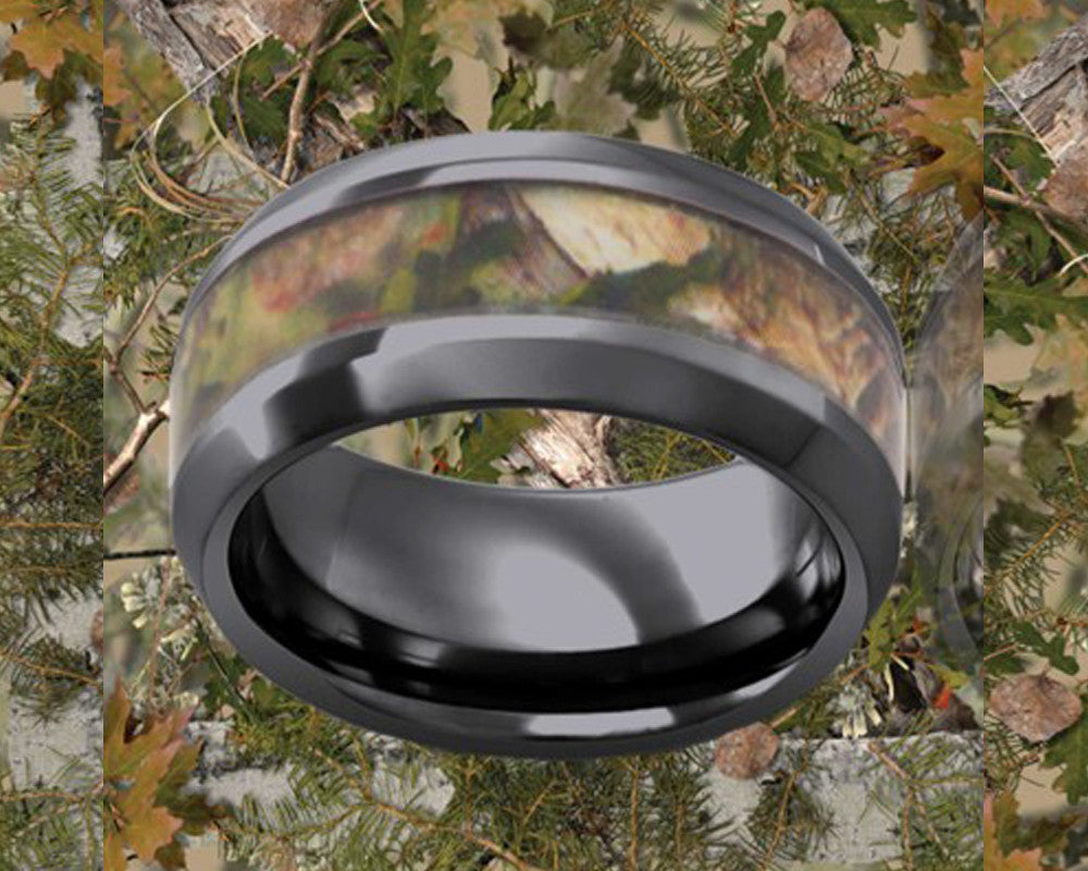 Beveled Edge Woodland Pine Black Ceramic Ring