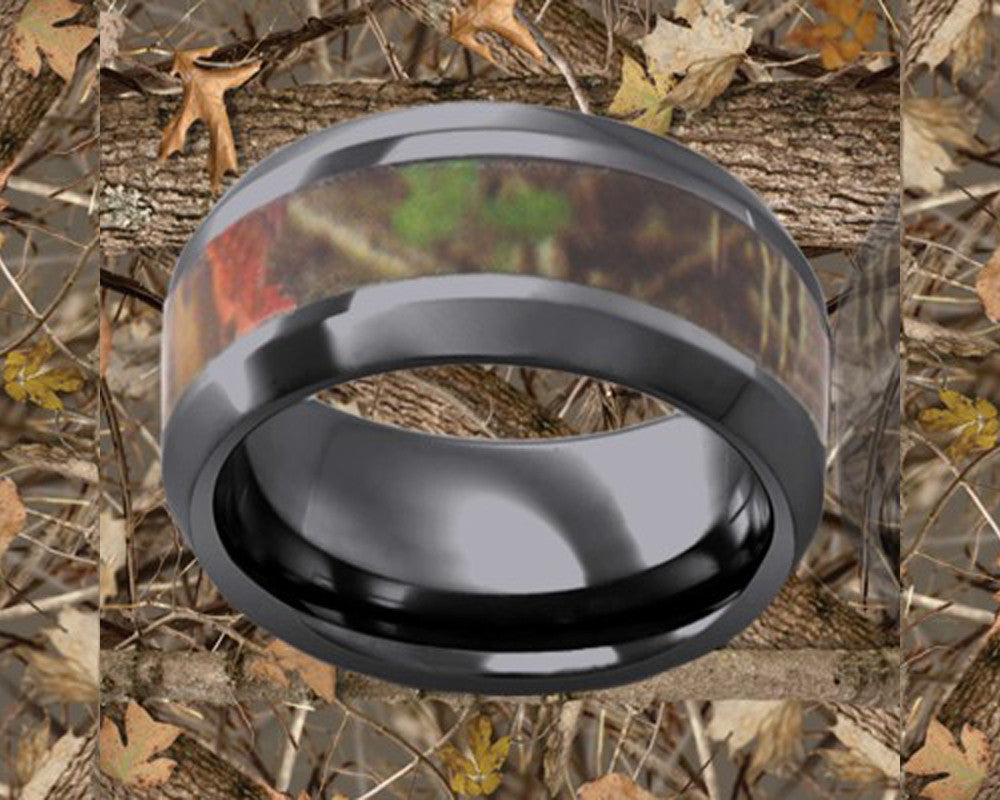 Beveled Edge Timber Leaf Camo Black Ceramic Ring