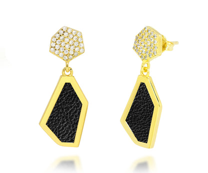 Pendientes dorados con incrustaciones de cuero y doble hexágono