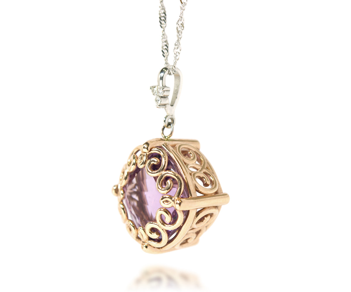 Collar de amatista y diamantes en espiral