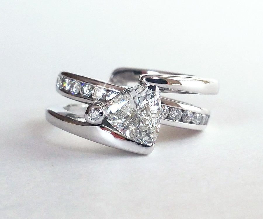 custom modern contemporary bypass trillion diamond wedding ring