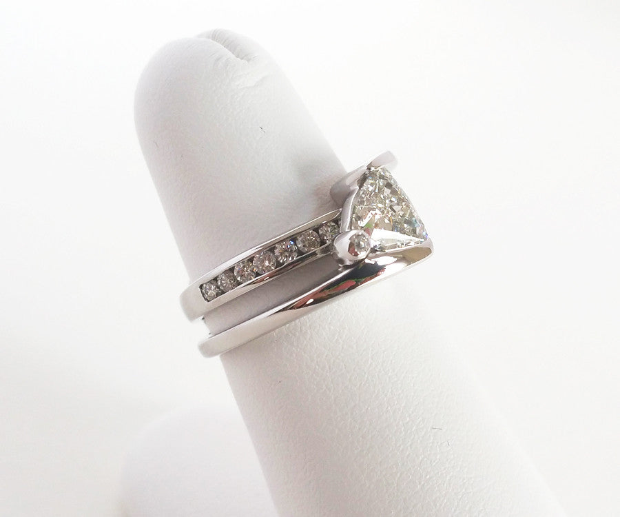 Modern Trillion Diamond Wedding Ring