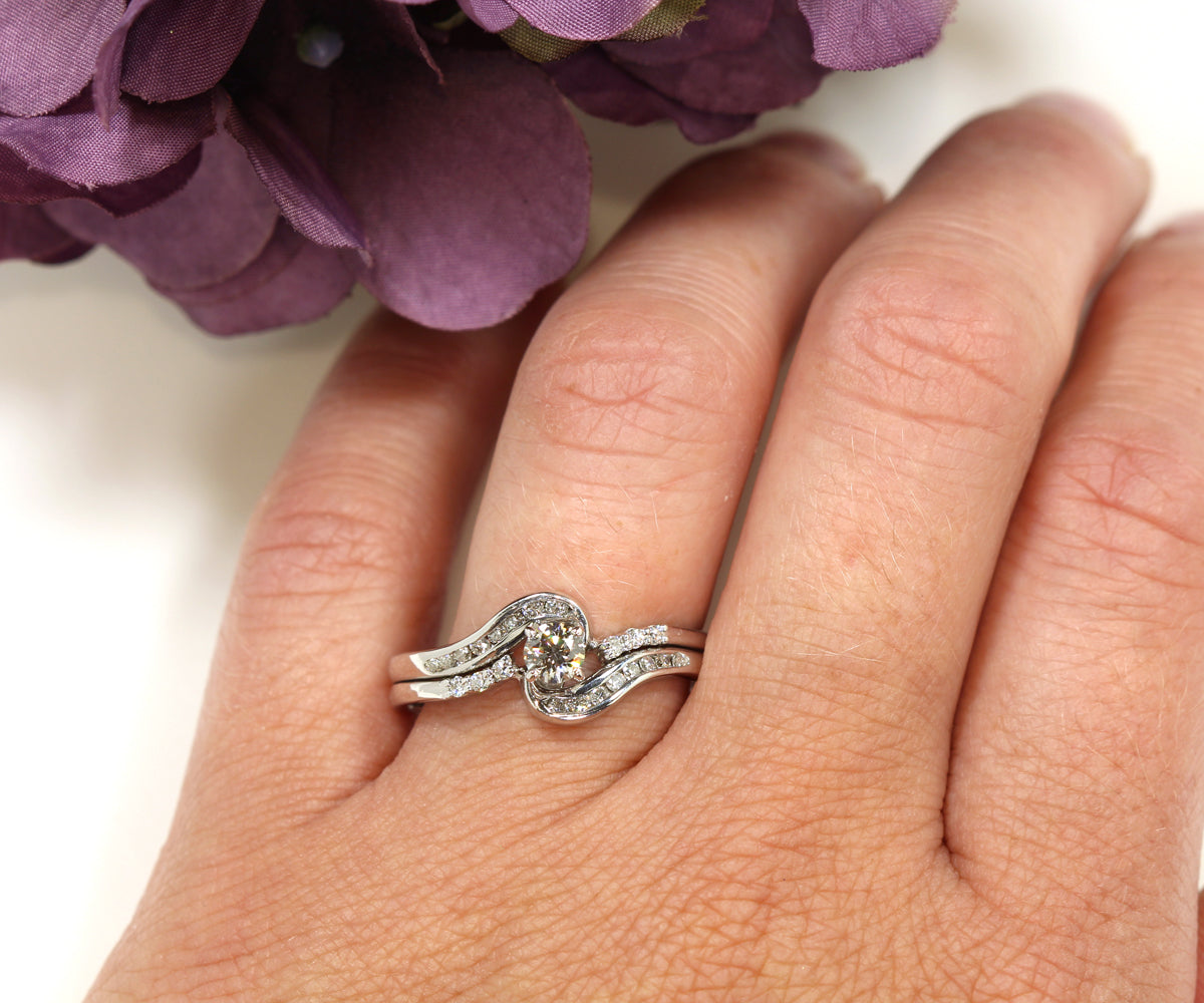 Curved Twist Diamond Channel Wedding Ring