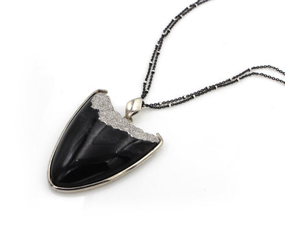 Collar exclusivo de cuarzo negro druzy de platino