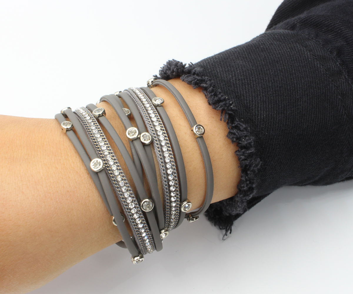 Pulsera de doble vuelta con bisel gris mate y diamantes de imitación