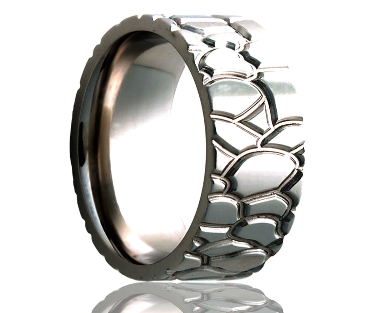 Anillo de titanio con forma de roca plana fresada