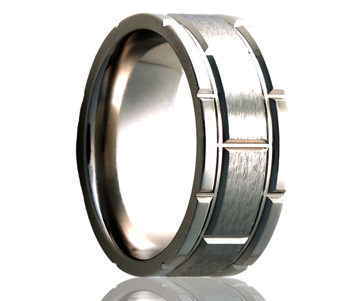 Anillo de titanio satinado con forma de ladrillo ancho y plano