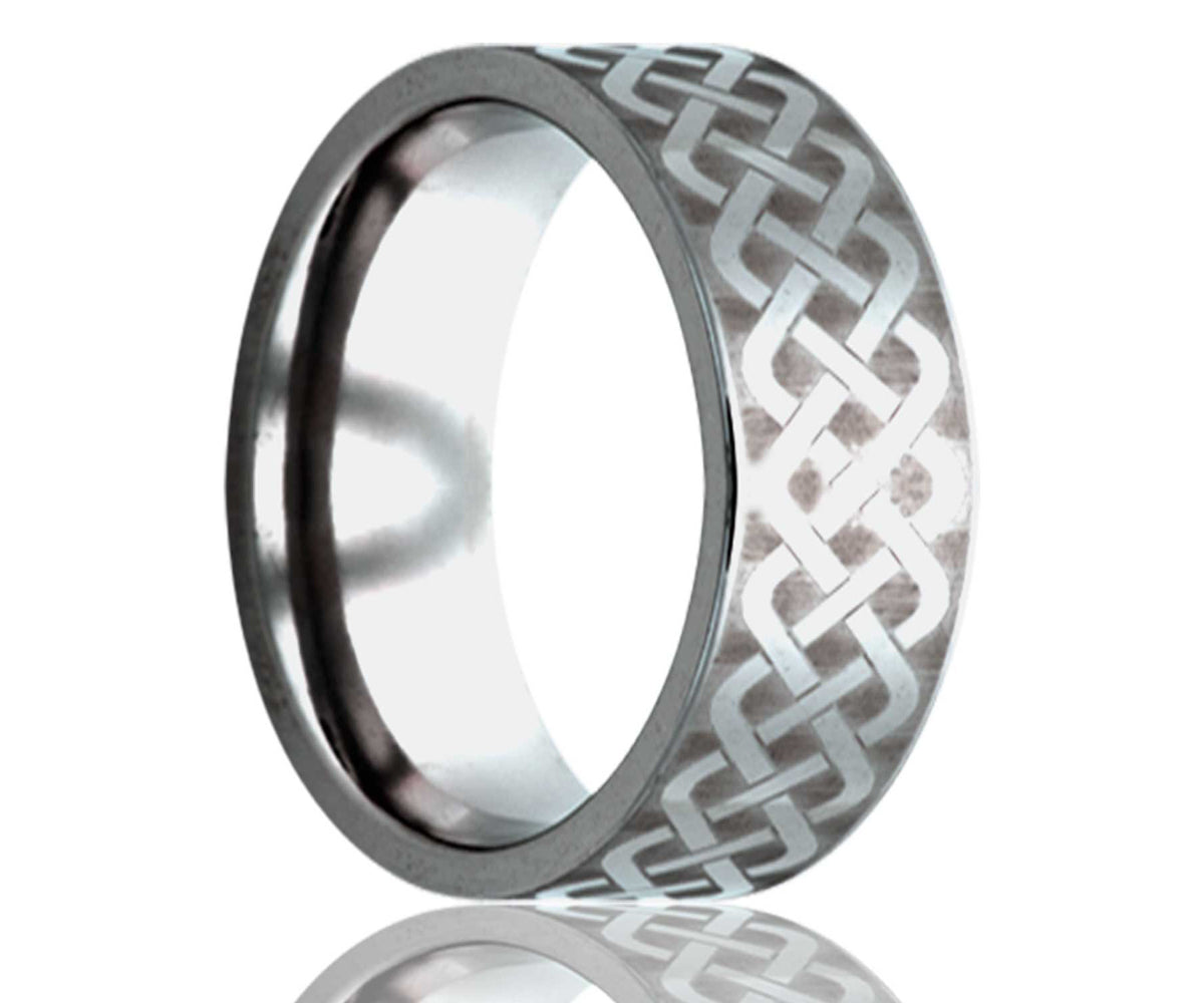 Anillo de titanio con tejido plano grabado con láser
