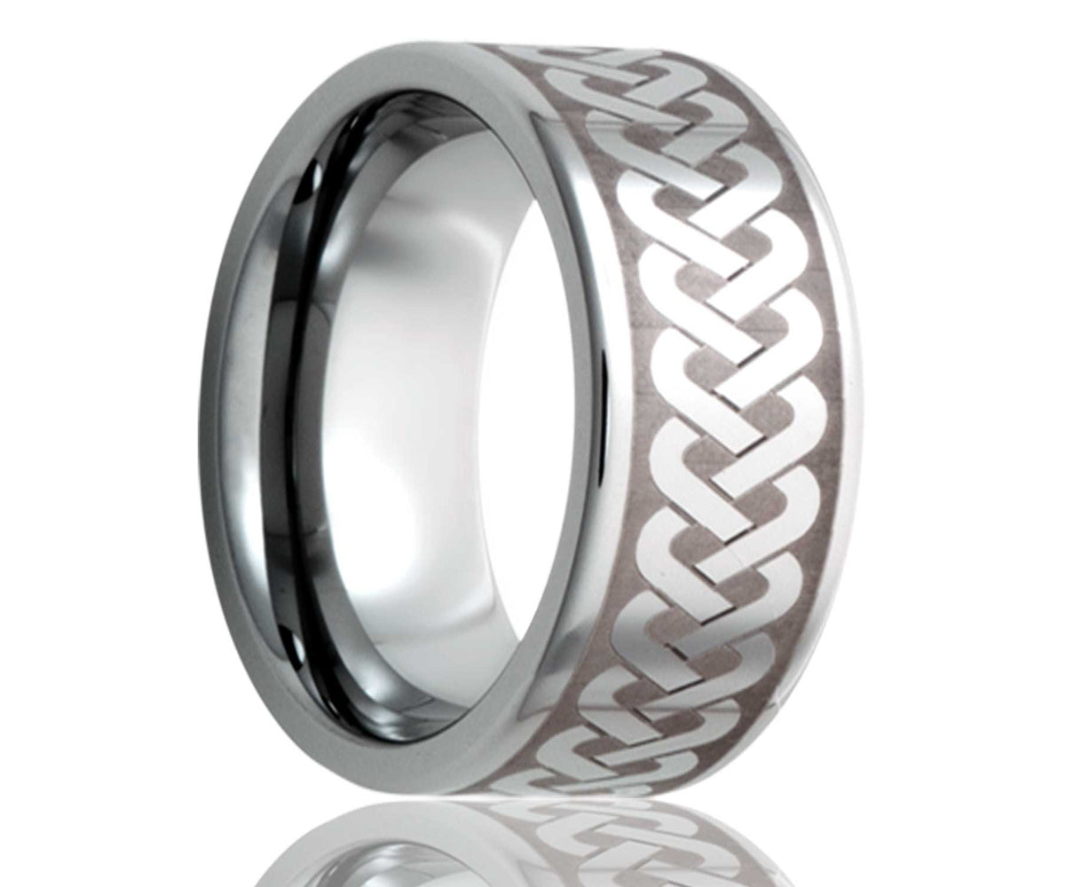 Anillo trenzado plano de titanio grabado con láser